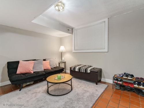 5011 Lawndale Ave, Chicago IL 60803-4219 exterior