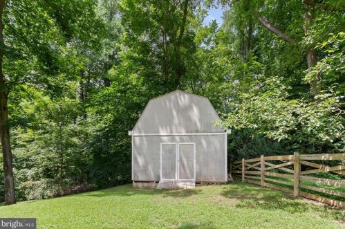 1432 Carlon Ct, Huntingtown MD 20639-2338 exterior