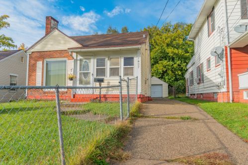 1427 Burton St, Grand Rapids, MI 49507-3767