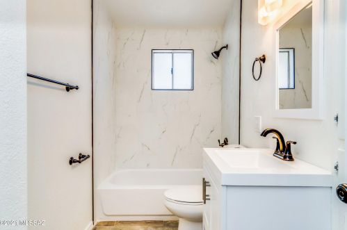 3051 Eastview Ave, Tucson AZ  85730-2905 exterior