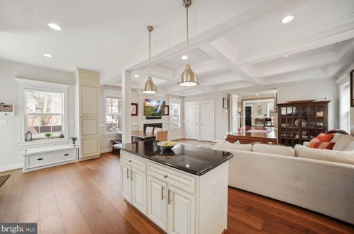 5536 30 Pl, Washington DC 20015-1209 exterior