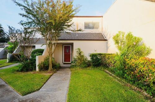 64 April Hl, Montgomery, TX 77356-5922