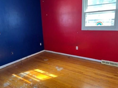 2596 Valley Ave, Grand Rapids MI 49544-1753 exterior