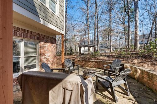 1021 Madeline Ln, Atlanta GA  30350-4024 exterior