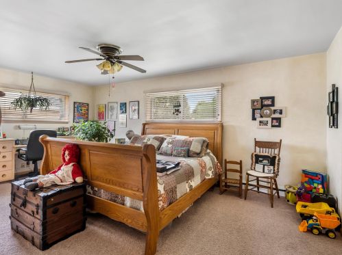 1223 25 St, Manitowoc WI 54220-5522 exterior