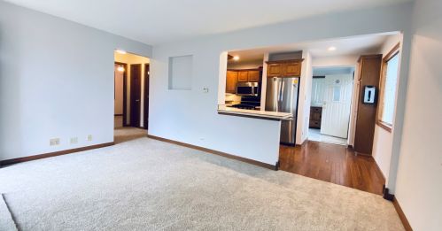 492 Emroy Ave, Elmhurst IL  60126-2019 exterior