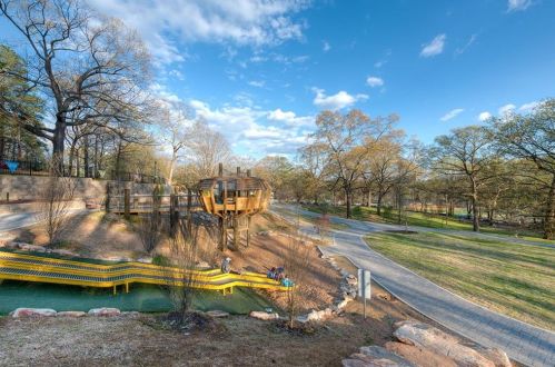 4755 Lafayette Ave, Atlanta GA 30327-3446 exterior