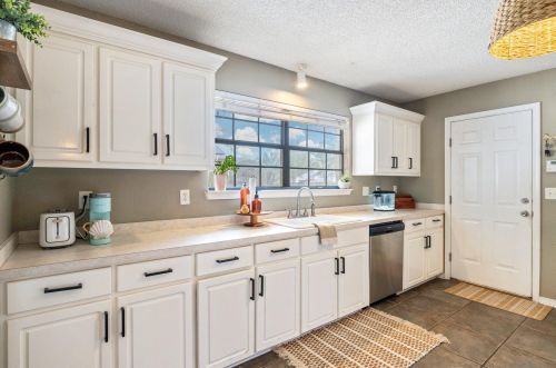 5938 Ridgeview Dr, Milton FL  32570-5057 exterior