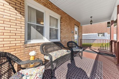 1131 Dormont Ave, Pittsburgh, PA 15216-2413