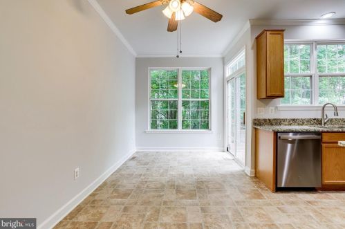 7541 Great Swan Ct, Alexandria VA 22306-2275 exterior