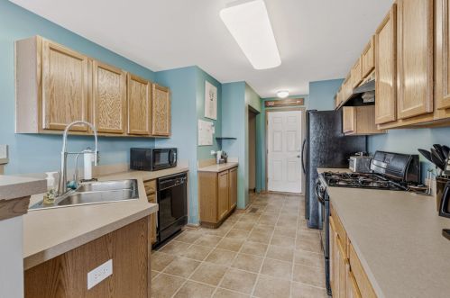 1553 Brompton Ln, Bull Valley IL 60014-2033 exterior