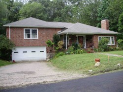 525 Dudley Rd, Newton, MA 02459-2800