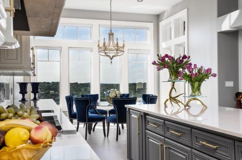 7849 Escala Dr, Austin TX 78735-1543 exterior