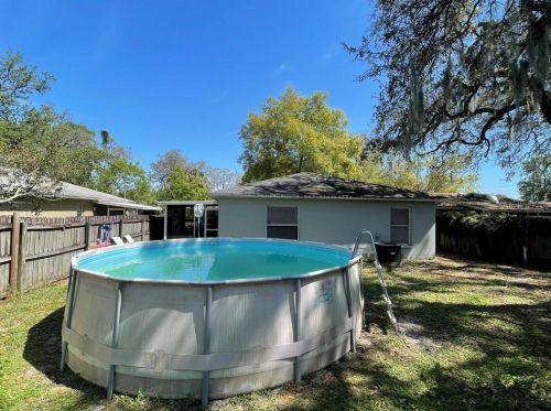 10110 Mitchell Ave, Tampa FL 33612-8019 exterior