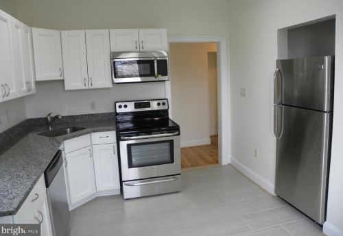 112 Howell Ave, Alexandria VA  22301-1306 exterior