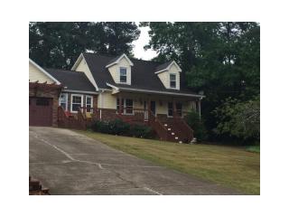 700 Spring Forest Dr, Lawrenceville GA  30043-2464 exterior