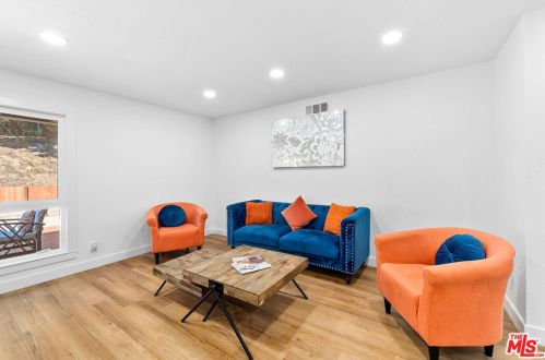 1837 Las Lanas Ln, Fullerton CA  92833-1814 exterior