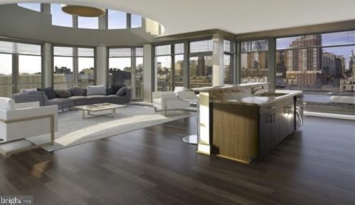 779 Broad St, Philadelphia PA  19147-2504 exterior