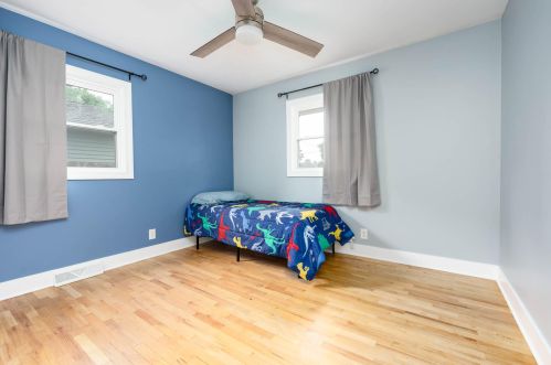 2019 Bloomfield Ave, Kalamazoo MI 49001-5212 exterior