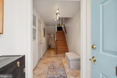 3705 Harrison St, Washington, DC 20015-1815