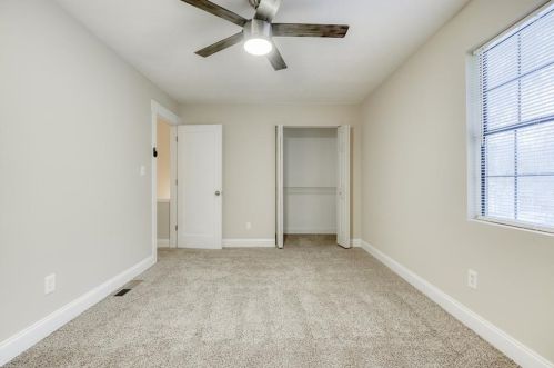 7058 Oakhill Cir, Austell GA 30168-6856 exterior