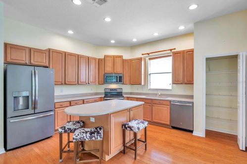 10246 Evergreen Hill Dr, Tampa FL 33647-2944 exterior