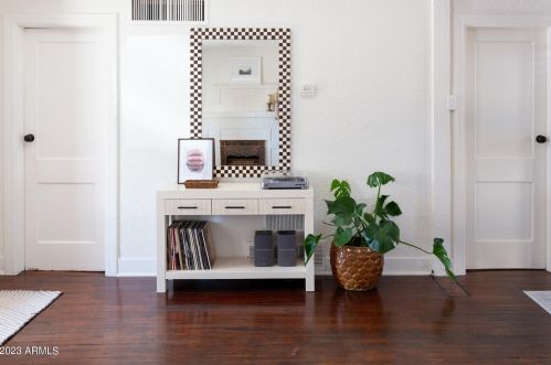 1616 Culver St, Phoenix, AZ 85007-1826