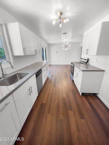 8901 18th Ave, Phoenix AZ  85021-4323 exterior