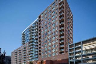 1225 Wells St, Chicago IL  60610-1905 exterior