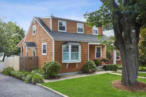 17 Auburn St, Norwalk, CT 06854-4003