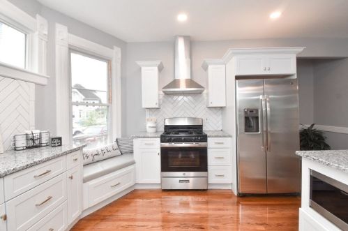 187 Westminster St, Springfield MA  01109-3924 exterior