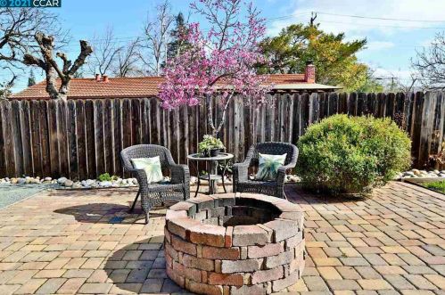 4080 Burbank Dr, Concord CA 94521-1023 exterior