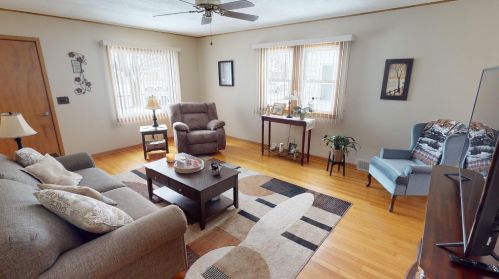 1119 18th St, Manitowoc, WI 54220-2621