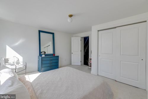 917 Catharine St, Philadelphia PA 19143-2536 exterior