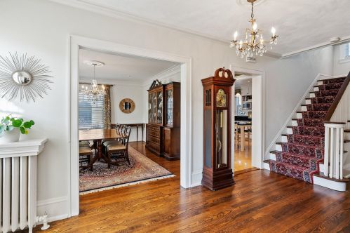 4042 Richland Ct, Milwaukee WI 53211-2147 exterior