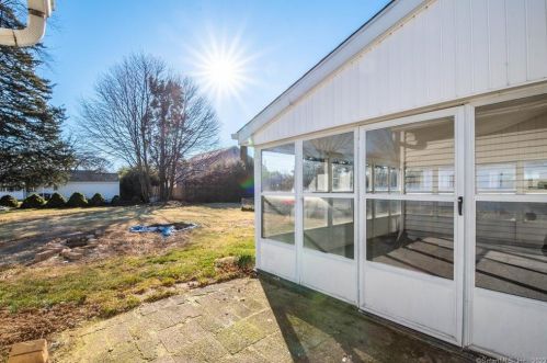 92 Osgood Ave, New Britain CT 06053-2715 exterior