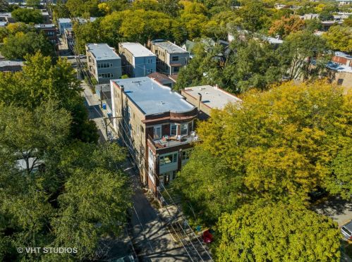 6214 Magnolia Ave, Chicago IL 60626-5306 exterior