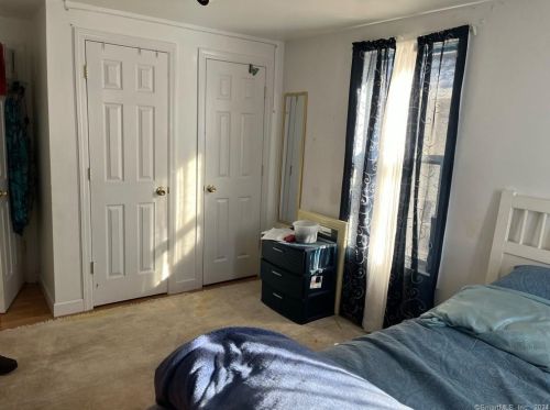 9 Couch St, Norwalk CT 06854-2025 exterior