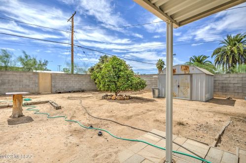 3702 March Pl, Tucson AZ 85713-4227 exterior