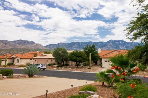 37660 Mashie Dr, Tucson AZ 85739-1134 exterior