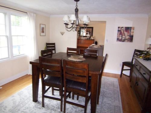 2242 Clairmont Dr, Pittsburgh PA  15241-3210 exterior