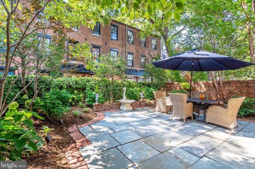 210 Fairfax St, Alexandria VA  22314-3304 exterior