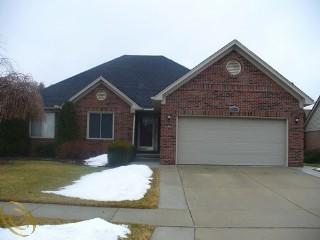 50616 Middle River Dr, Macomb Township, MI 48044-1211