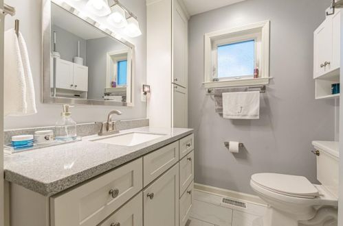 1714 Belle Isle Cir, Atlanta GA 30329-2527 exterior