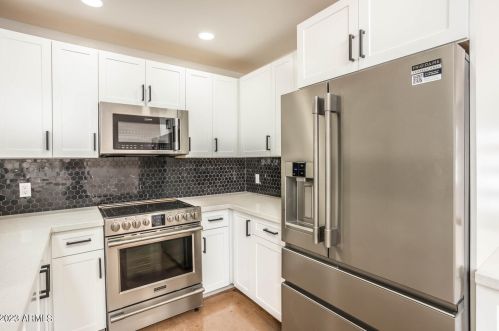 4721 24 St, Phoenix AZ 85016-4824 exterior