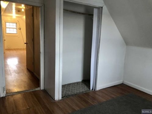 24 Maple St, Outwater NJ 07026-2908 exterior