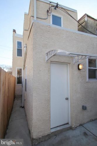 2718 28 St, Philadelphia PA 19132-2528 exterior