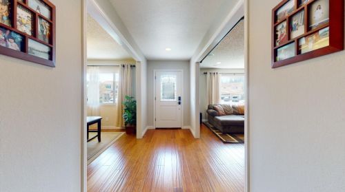 731 Lexington Pl, Gilroy CA  95020-6008 exterior