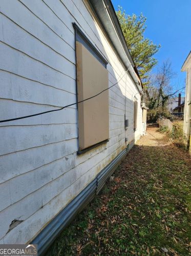 972 Hubbard St, Atlanta GA 30310-3136 exterior