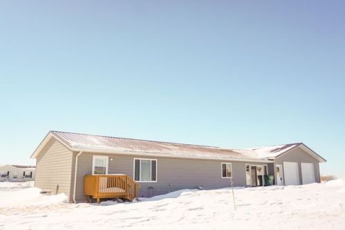 501 1st Ave, Woonsocket, SD 57385-2132